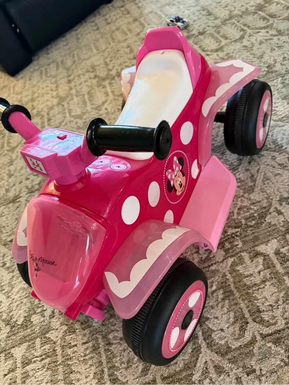 Disney Minnie Mouse Hot Pink and White Ride-On Quad